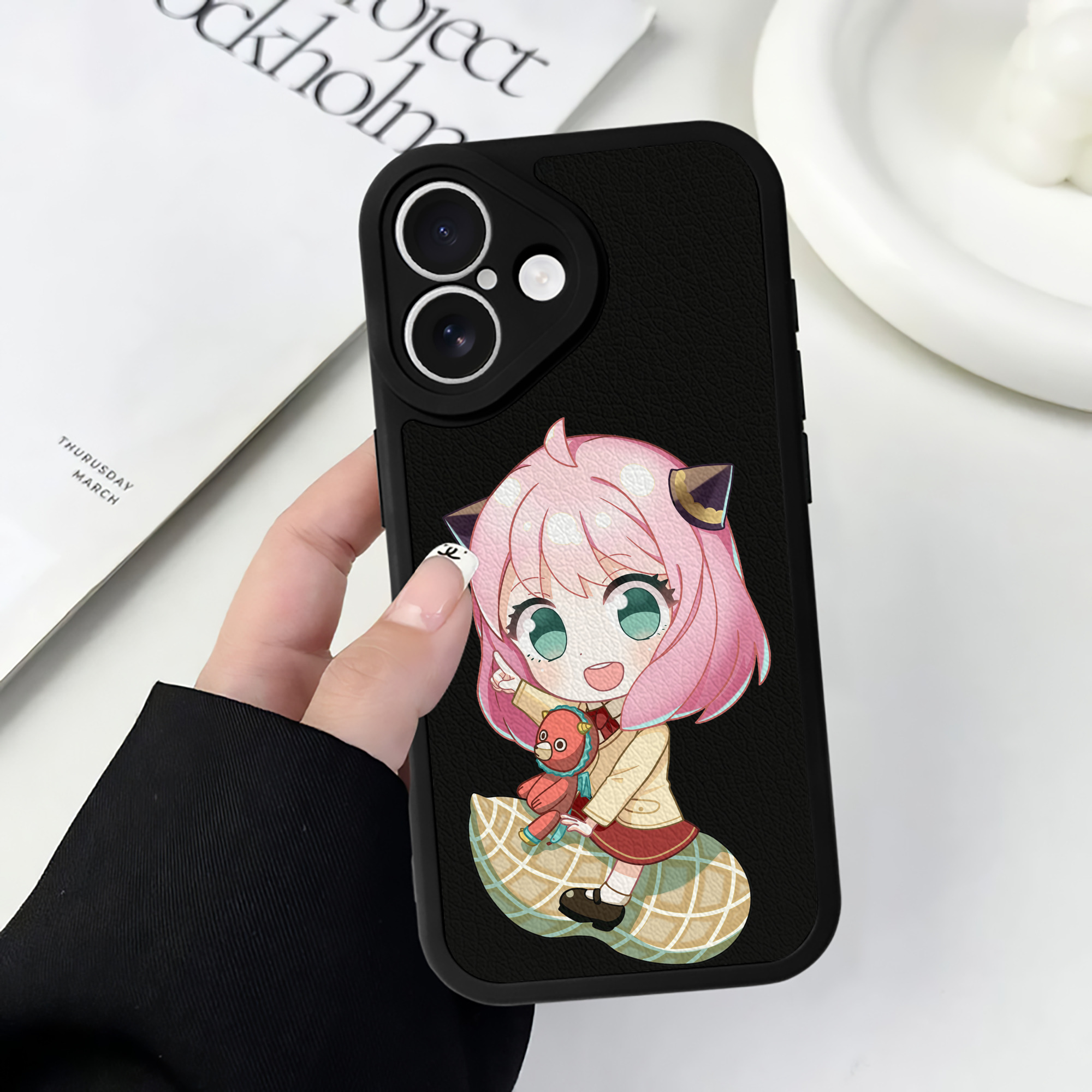 （画像用） SPY×FAMILY间谍家家酒 【iPhone 16シリーズ対応】シリコンスマホケース（レザー調） 材質：シリコン